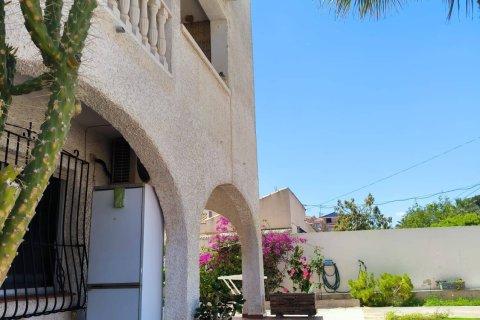 Casa adosada en venta Cabo Roig, Alicante, España 7 dormitorios, 200 m2 No. 139508 - foto 5