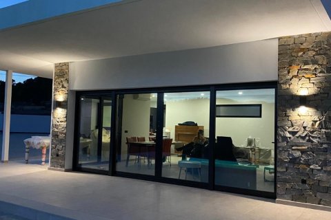 Villa till salu Pinoso, Alicante, Spanien 3 sovrum, 170 kvm. Nr. 139504 - foto 17