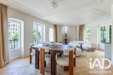 Продажа квартиры в Мадрид, Испания 3 спальни, 182м2 №188073 - фото 9