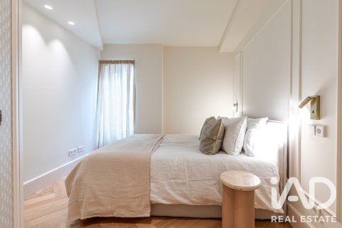 Продажа квартиры в Мадрид, Испания 3 спальни, 182м2 №188073 - фото 14