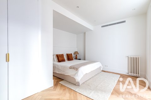 Продажа квартиры в Мадрид, Испания 5 спален, 287м2 №188075 - фото 13