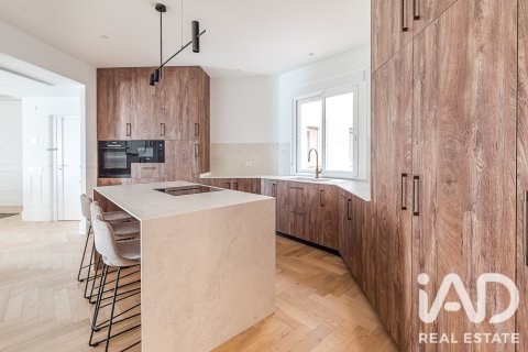 Продажа квартиры в Мадрид, Испания 5 спален, 287м2 №188075 - фото 6