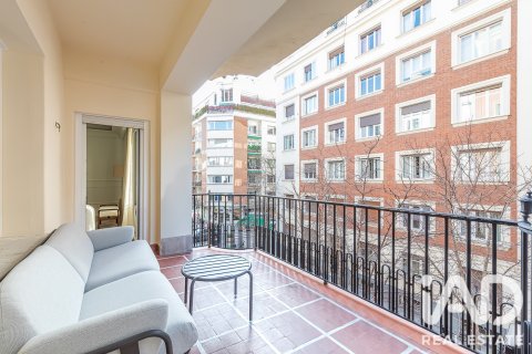 Продажа квартиры в Мадрид, Испания 5 спален, 287м2 №188075 - фото 10