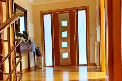 Продажа дома в Хака, Уэска, Испания 7 спален, 378м2 №188079 - фото 5