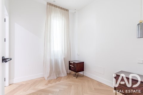Продажа квартиры в Мадрид, Испания 3 спальни, 217м2 №188077 - фото 18