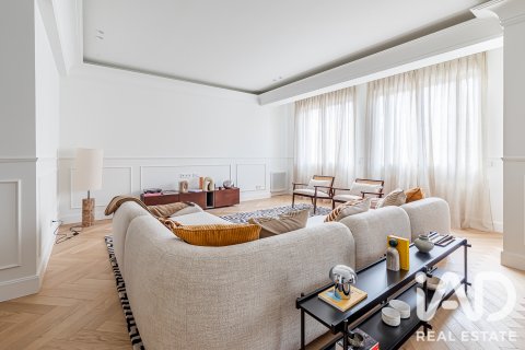 Продажа квартиры в Мадрид, Испания 3 спальни, 217м2 №188077 - фото 10