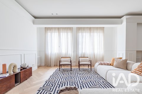 Продажа квартиры в Мадрид, Испания 3 спальни, 217м2 №188077 - фото 14