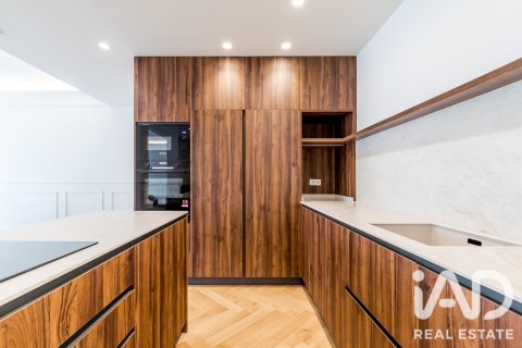 Продажа квартиры в Мадрид, Испания 3 спальни, 217м2 №188077 - фото 8