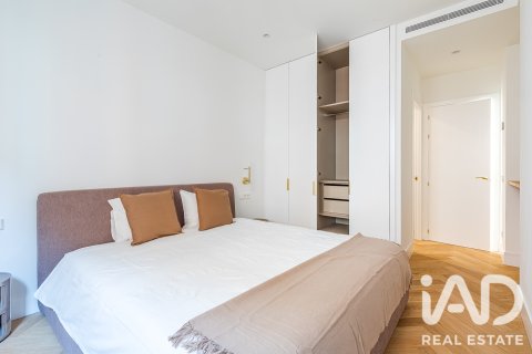 Продажа квартиры в Мадрид, Испания 3 спальни, 176м2 №188074 - фото 21