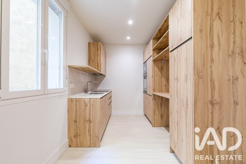 Продажа квартиры в Мадрид, Испания 3 спальни, 176м2 №188074 - фото 10