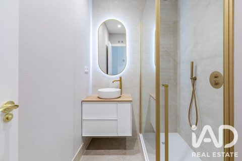 Продажа квартиры в Мадрид, Испания 3 спальни, 176м2 №188074 - фото 22