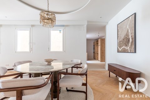 Продажа квартиры в Мадрид, Испания 3 спальни, 176м2 №188074 - фото 7