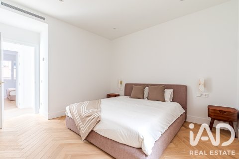 Продажа квартиры в Мадрид, Испания 3 спальни, 176м2 №188074 - фото 12