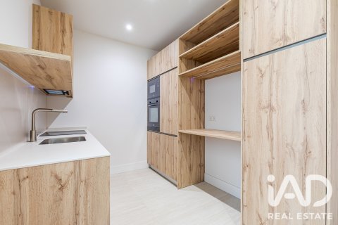 Продажа квартиры в Мадрид, Испания 3 спальни, 176м2 №188074 - фото 9