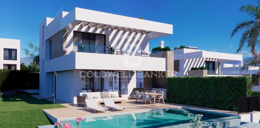 Hus i Estepona, Malaga, Spanien 3 sovrum, 580 kvm. Nr. 159036