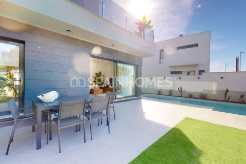 Villa for sale Los Alcazares, Murcia, Spain 3 bedrooms, 127 sq.m. No. 60500 - photo 1