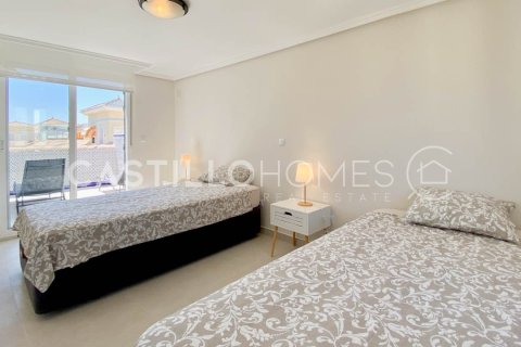 Townhouse for sale Playa Flamenca II, Alicante, Spain 4 bedrooms, 98 sq.m. No. 138014 - photo 25