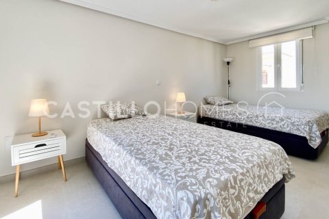 Townhouse for sale Playa Flamenca II, Alicante, Spain 4 bedrooms, 98 sq.m. No. 138014 - photo 26