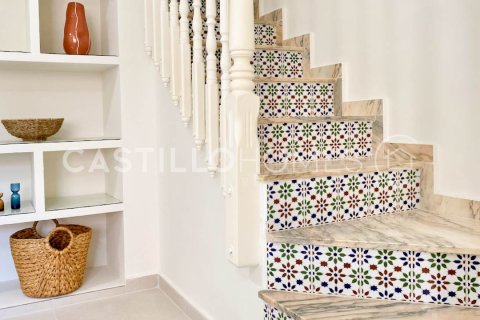 Townhouse for sale Playa Flamenca II, Alicante, Spain 4 bedrooms, 98 sq.m. No. 138014 - photo 17