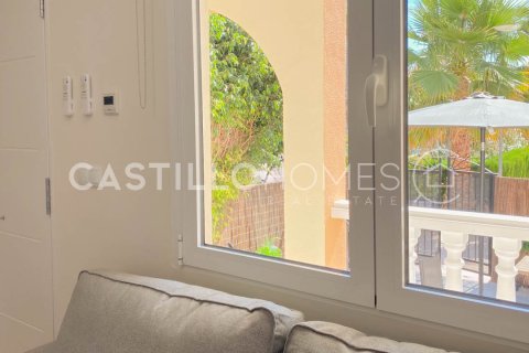 Townhouse for sale Playa Flamenca II, Alicante, Spain 4 bedrooms, 98 sq.m. No. 138014 - photo 10