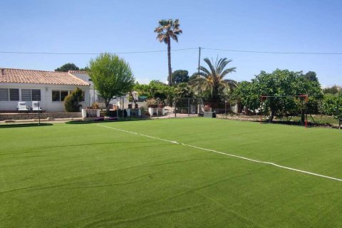 Villa till salu Sax, Alicante, Spanien 4 sovrum, 397 kvm. Nr. 139478 - foto 10