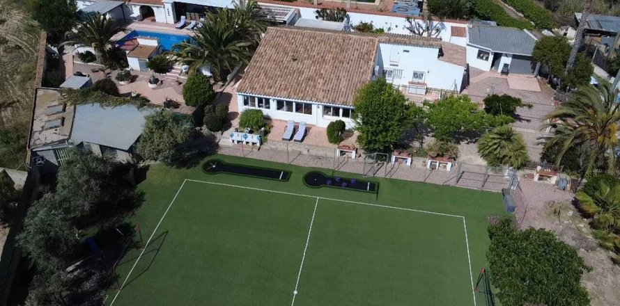 Villa Sax, Alicante, Spanien 4 sovrum, 397 kvm. Nr. 139478