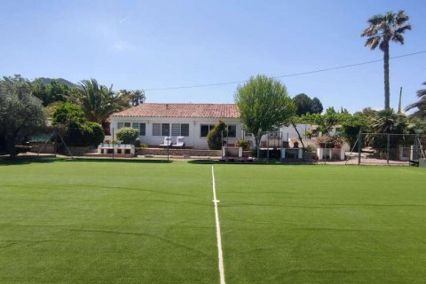 Villa till salu Sax, Alicante, Spanien 4 sovrum, 397 kvm. Nr. 139478 - foto 5
