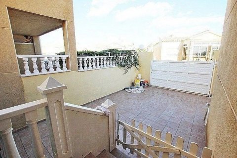 Villa till salu Torrevieja, Alicante, Spanien 6 sovrum, 390 kvm. Nr. 139477 - foto 4