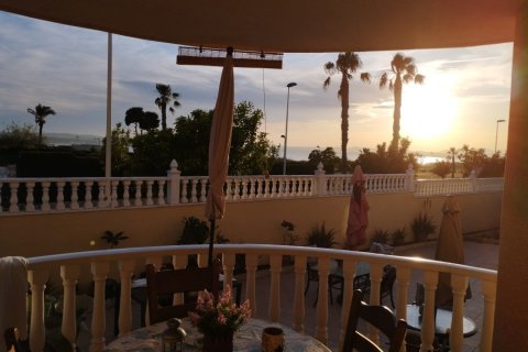 Villa till salu Torrevieja, Alicante, Spanien 6 sovrum, 390 kvm. Nr. 139477 - foto 11