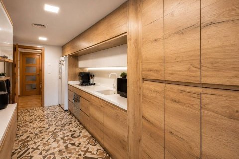 Продажа квартиры в Аликанте, Испания 3 спальни, 106м2 №180764 - фото 9