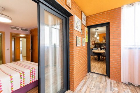 Продажа квартиры в Аликанте, Испания 3 спальни, 106м2 №180764 - фото 19