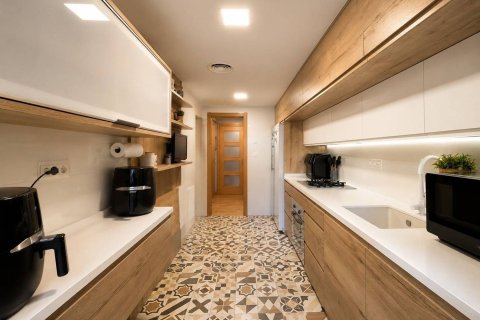 Продажа квартиры в Аликанте, Испания 3 спальни, 106м2 №180764 - фото 8