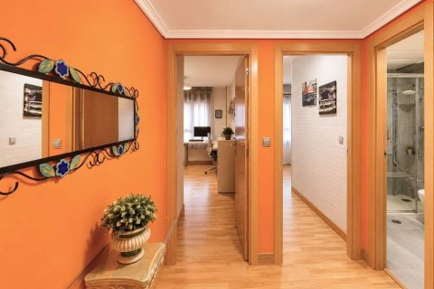 Продажа квартиры в Аликанте, Испания 3 спальни, 106м2 №180764 - фото 24