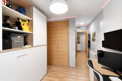 Продажа квартиры в Аликанте, Испания 3 спальни, 106м2 №180764 - фото 13