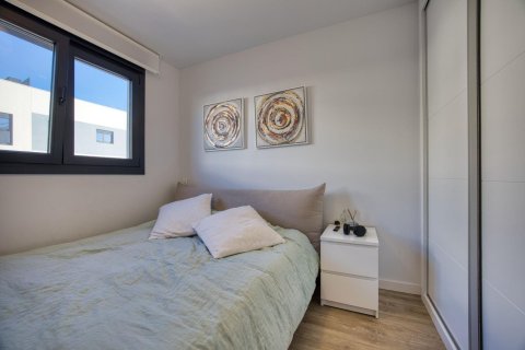 Lägenhet till salu i Alicante, Spanien 3 sovrum, 91 kvm. Nr. 180765 - foto 18