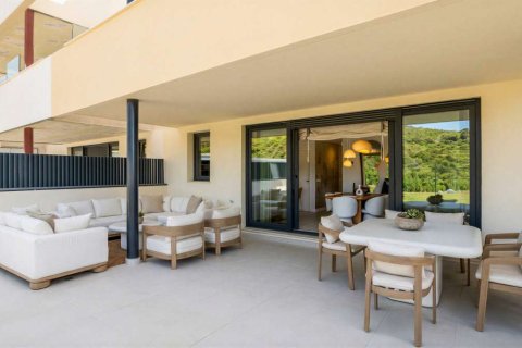 Huoneisto myytävänä Casares, Malaga, Espanja, 4 makuuhuonetta, 179.77 m2 No. 181539 - kuva 20