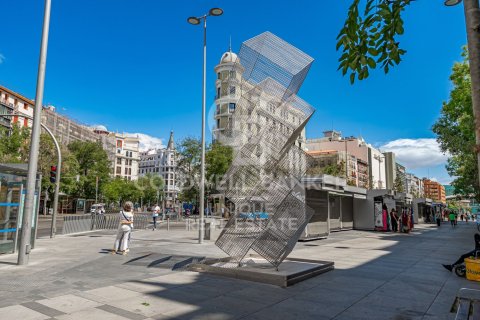 Apartamento en venta en Madrid, España 199 m2 No. 157128 - foto 8