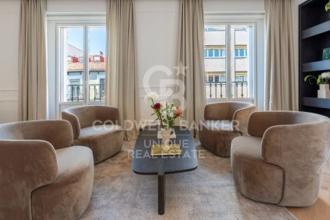 Apartment à vendre à Madrid, Espagne, 3 chambres, 199 m2 No. 157128 - photo 7