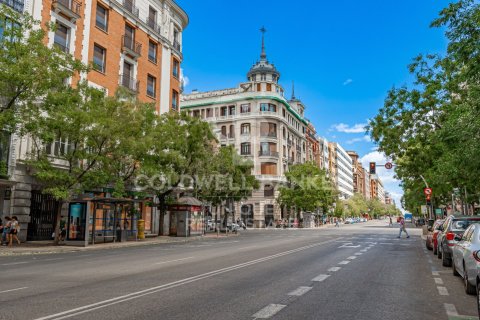 Apartamento en Madrid, España 199 m2 No. 157128