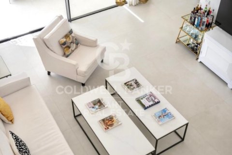 Kaupunkipientalo myytävänä Marbella, Malaga, Espanja, 4 makuuhuonetta, 635 m2 No. 157131 - kuva 9