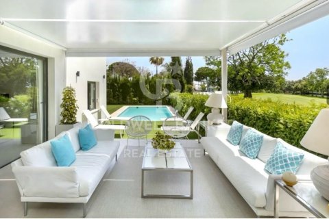 Kaupunkipientalo myytävänä Marbella, Malaga, Espanja, 4 makuuhuonetta, 635 m2 No. 157131 - kuva 2