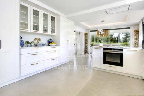 Kamienica w Marbella, Malaga, Hiszpania 4 sypialnie, 635 mkw. nr 157131 – zdjęcie 14
