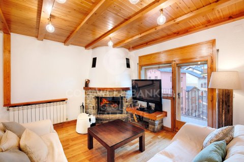 House for sale in Girona, Spain 4 bedrooms, 117 sq.m. No. 157132 - photo 5
