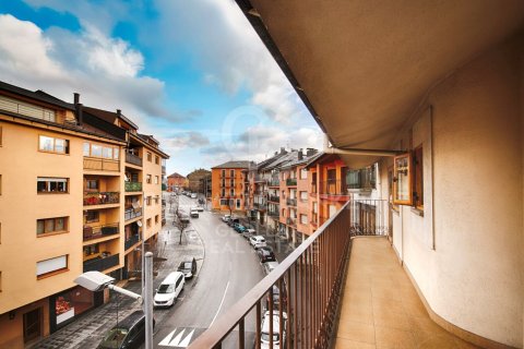 House for sale in Girona, Spain 4 bedrooms, 117 sq.m. No. 157132 - photo 2