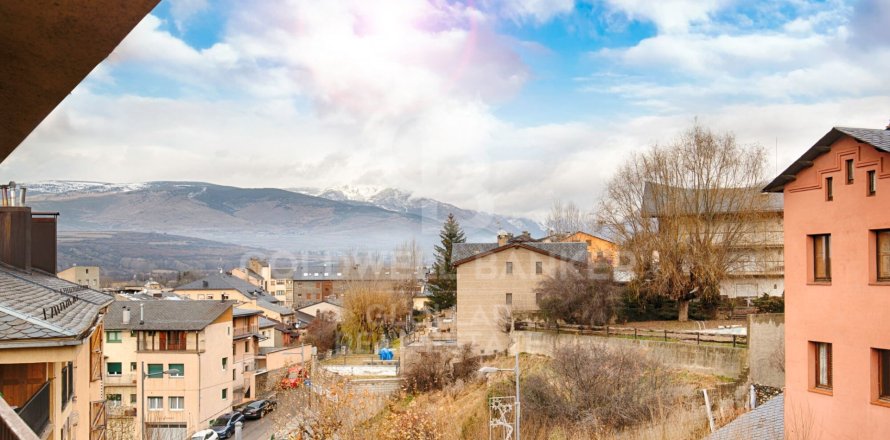 House in Girona, Spain 4 bedrooms, 117 sq.m. No. 157132