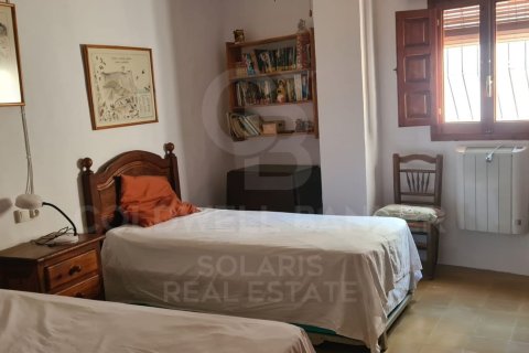 House for sale in Sella, Alicante, Spain 8 bedrooms, 660 sq.m. No. 157129 - photo 23