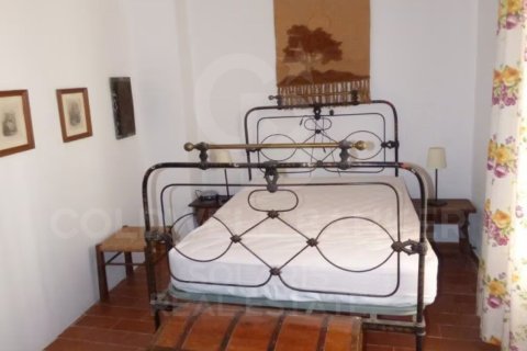 House for sale in Sella, Alicante, Spain 8 bedrooms, 660 sq.m. No. 157129 - photo 24