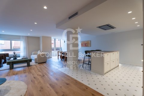 Lägenhet till salu i Madrid, Spanien 3 sovrum, 278 kvm. Nr. 157126 - foto 9