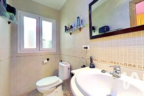 Duplex for sale in L'Espluga de Francoli, Tarragona, Spain 3 bedrooms,  No. 184834 - photo 17