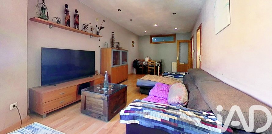 Duplex in L'Espluga de Francoli, Tarragona, Spain 3 bedrooms,  No. 184834